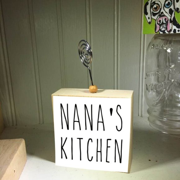 Nana's Kitchen wooden block photo display clip - Picture 1 of 3